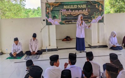 Tiga Suara Pelajar, Satu Teladan Nabi: Maulid Nabi di MTsN 2 Way Kanan Berlangsung Penuh Makna